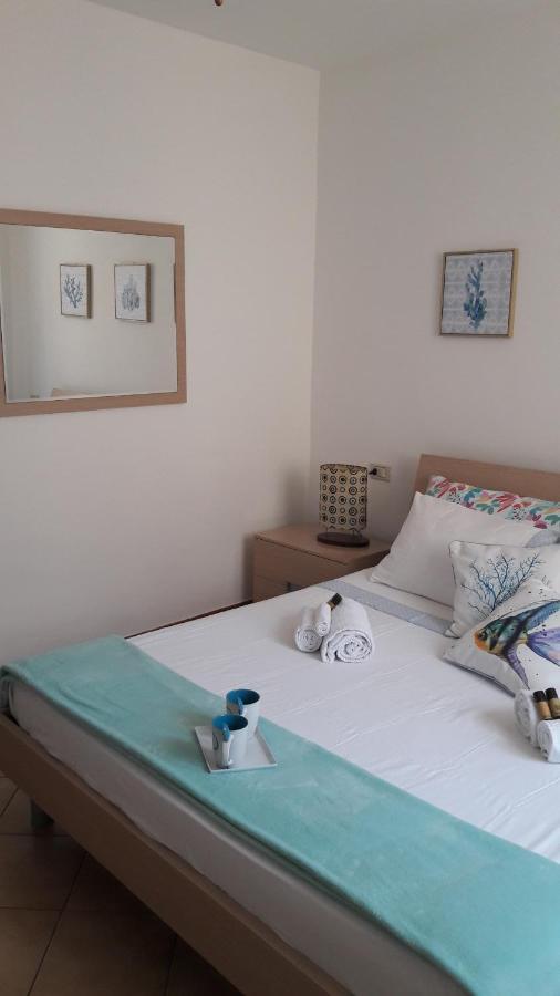 La Dimora Felice Apartment Marmi ภายนอก รูปภาพ